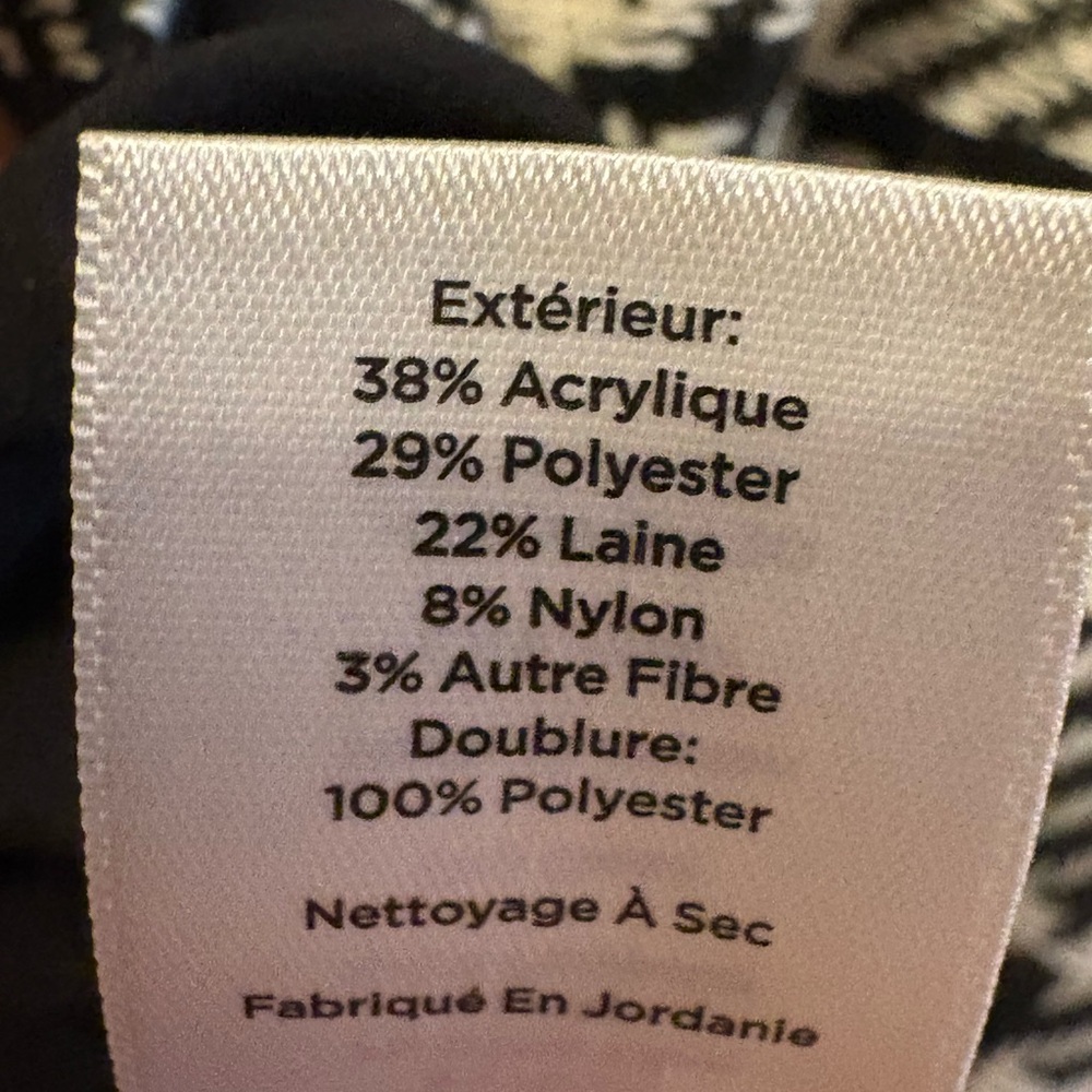 Talbots Black and White Plaid Pencil Skirt
Talbots 
Size :6  BRAND NEW - Picture 7 of 8